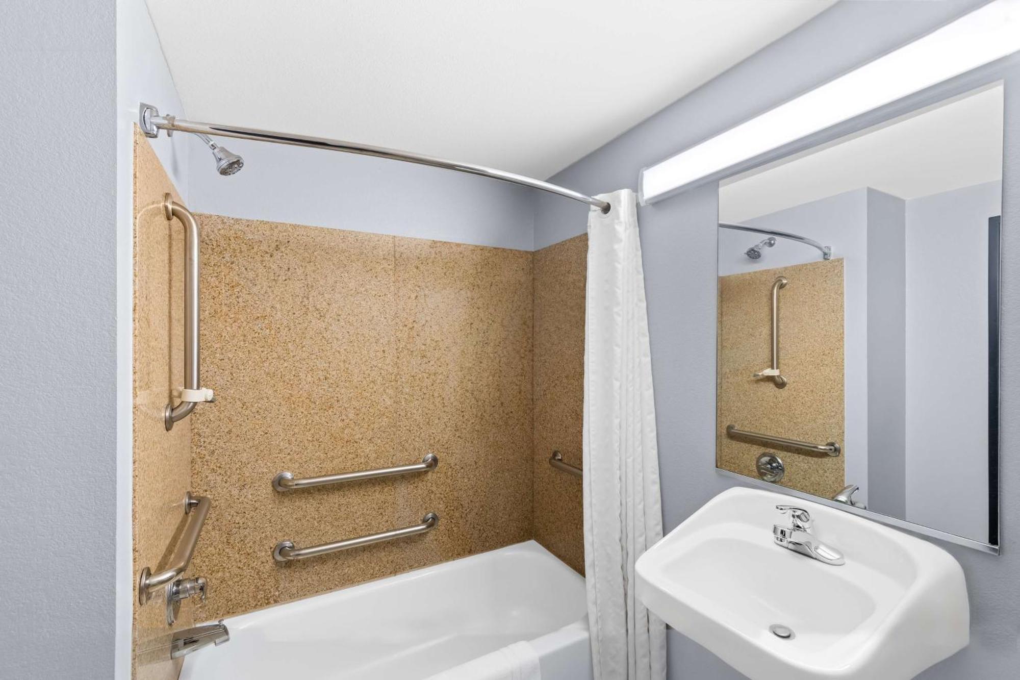 Best Western Harker Heights Bagian luar foto