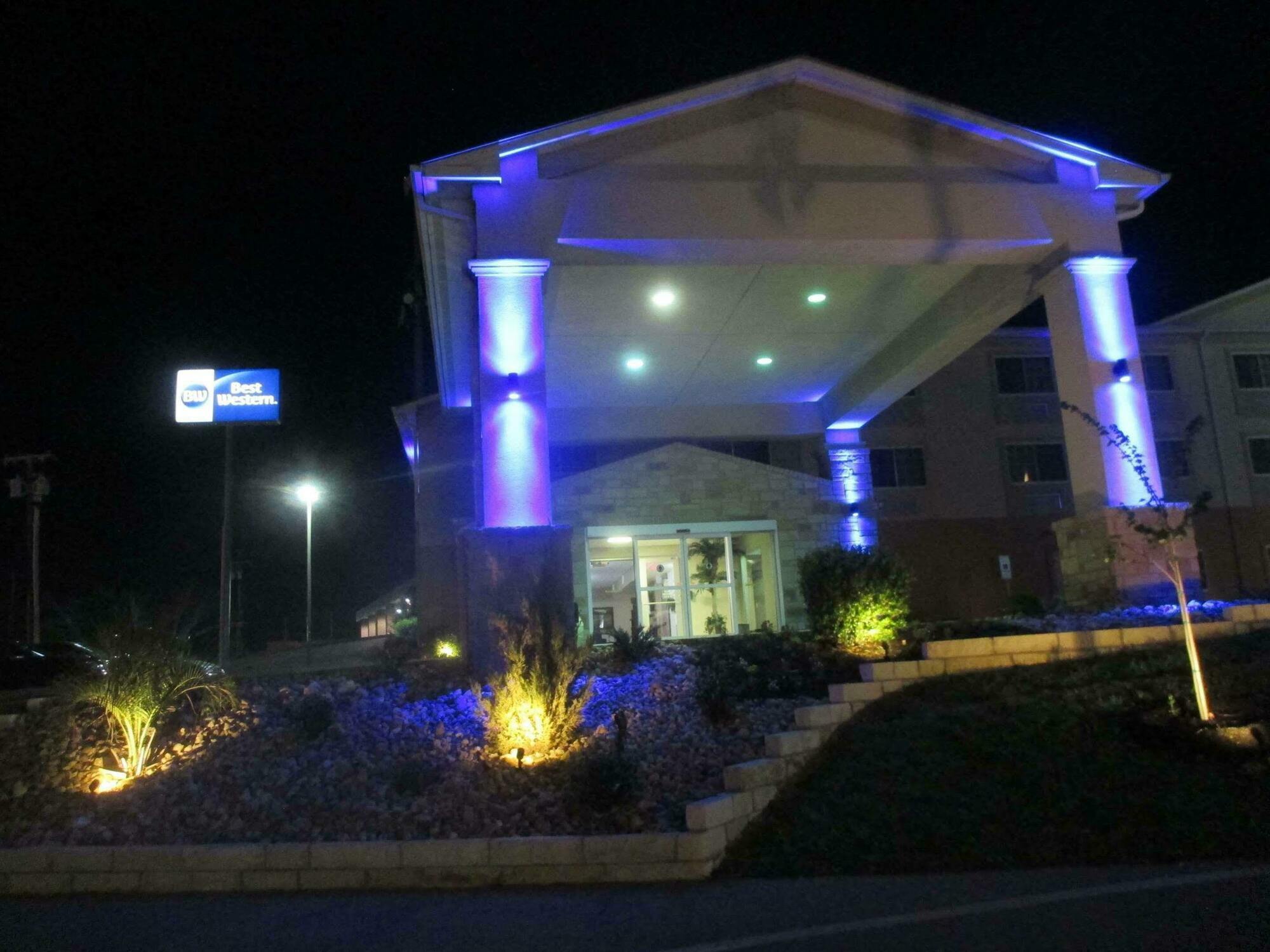 Best Western Harker Heights Bagian luar foto
